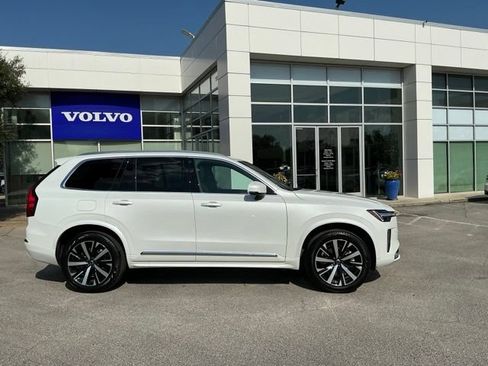 Certified 2025 Volvo XC90 B5 Core AWD/4WD image 8