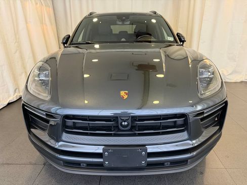 Certified 2026 Porsche Macan AWD/4WD image 6