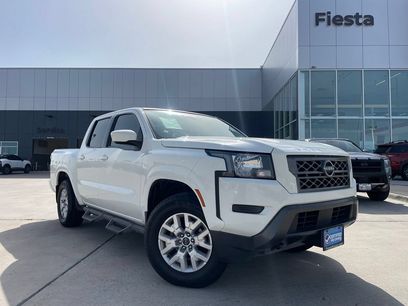 Used 2022 Nissan Frontier SV w/ Technology Package