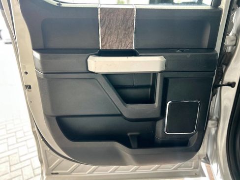 Used 2019 Ford F250 Lariat w/ Lariat Value Package image 30