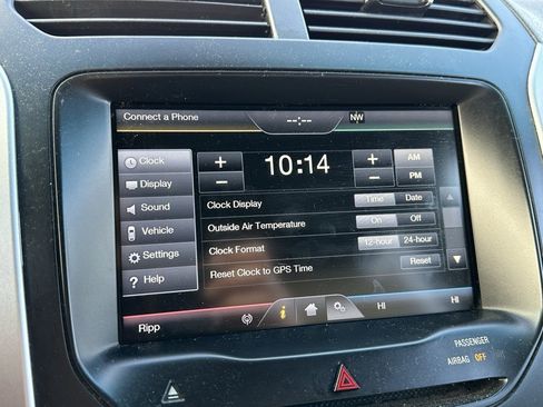 Used 2015 Ford Explorer XLT w/ Equipment Group 202A image 33