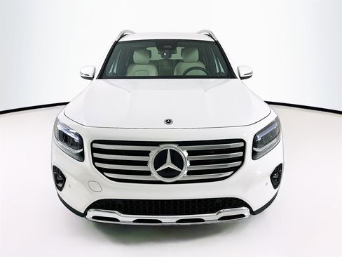 Certified 2025 Mercedes-Benz GLB 250 image 2