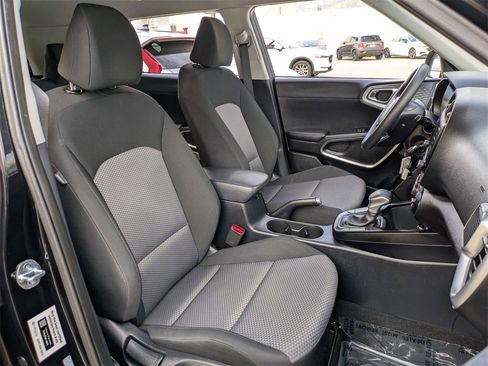 Used 2024 Kia Soul LX w/ Option Group 015 image 28
