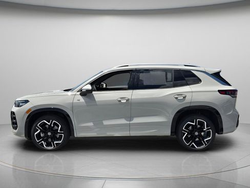 New 2026 Volkswagen Tiguan SEL R-Line AWD/4WD image 2