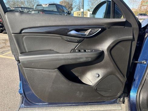 Used 2023 Buick Envision Essence image 25