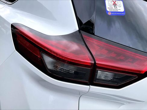 New 2026 Nissan Rogue Platinum image 14