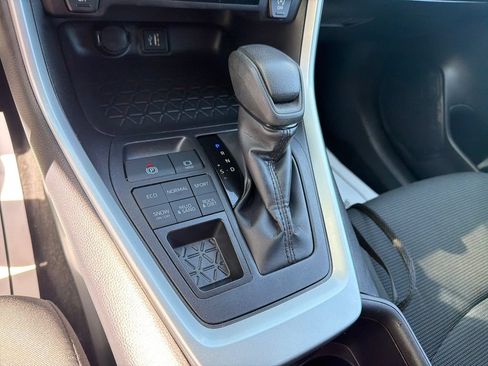 Used 2025 Toyota RAV4 LE AWD/4WD image 23