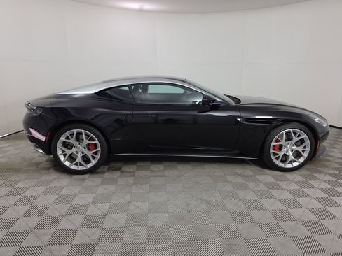 Used 2019 Aston Martin DB11 Coupe RWD image 8