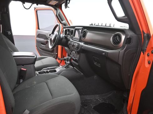 Used 2018 Jeep Wrangler Unlimited Sport S AWD/4WD image 26