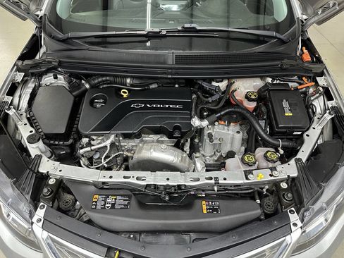 Used 2018 Chevrolet Volt LT w/ LT Driver Confidence Package image 6