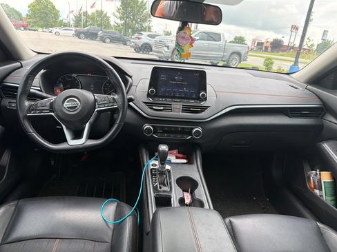 Used 2020 Nissan Altima 2.5 SR w/ Premium Package FWD image 5