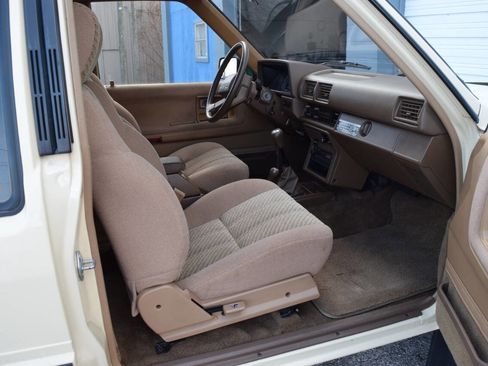 Used 1988 Toyota Pickup SR5 image 56