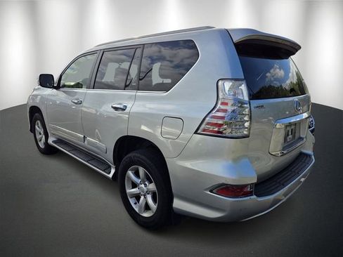 Used 2017 Lexus GX 460 w/ Preferred Accessory Package image 6