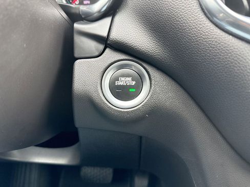 Used 2024 Chevrolet Equinox LT image 18