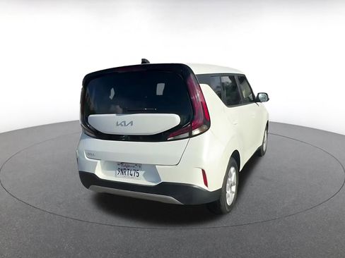 Used 2025 Kia Soul LX w/ LX Technology Package image 15