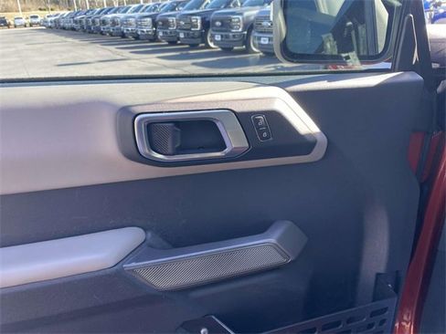 Certified 2023 Ford Bronco Wildtrak image 12