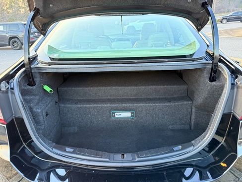 Used 2017 Ford Fusion Energi Platinum image 32