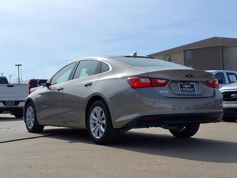 Used 2025 Chevrolet Malibu LT FWD image 7