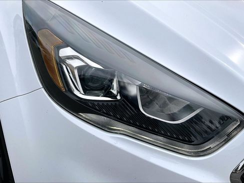 Used 2018 Ford Escape SE w/ SE Sport Appearance Package image 27