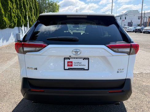 Certified 2025 Toyota RAV4 XLE AWD/4WD image 6