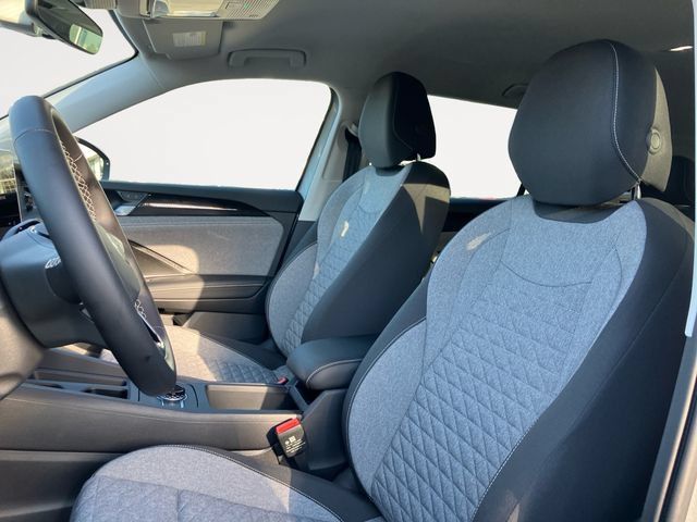 Certified 2025 Volkswagen Tiguan S AWD/4WD image 9