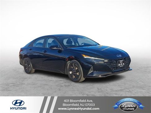 Used 2022 Hyundai Elantra SEL w/ Convenience Package image 1