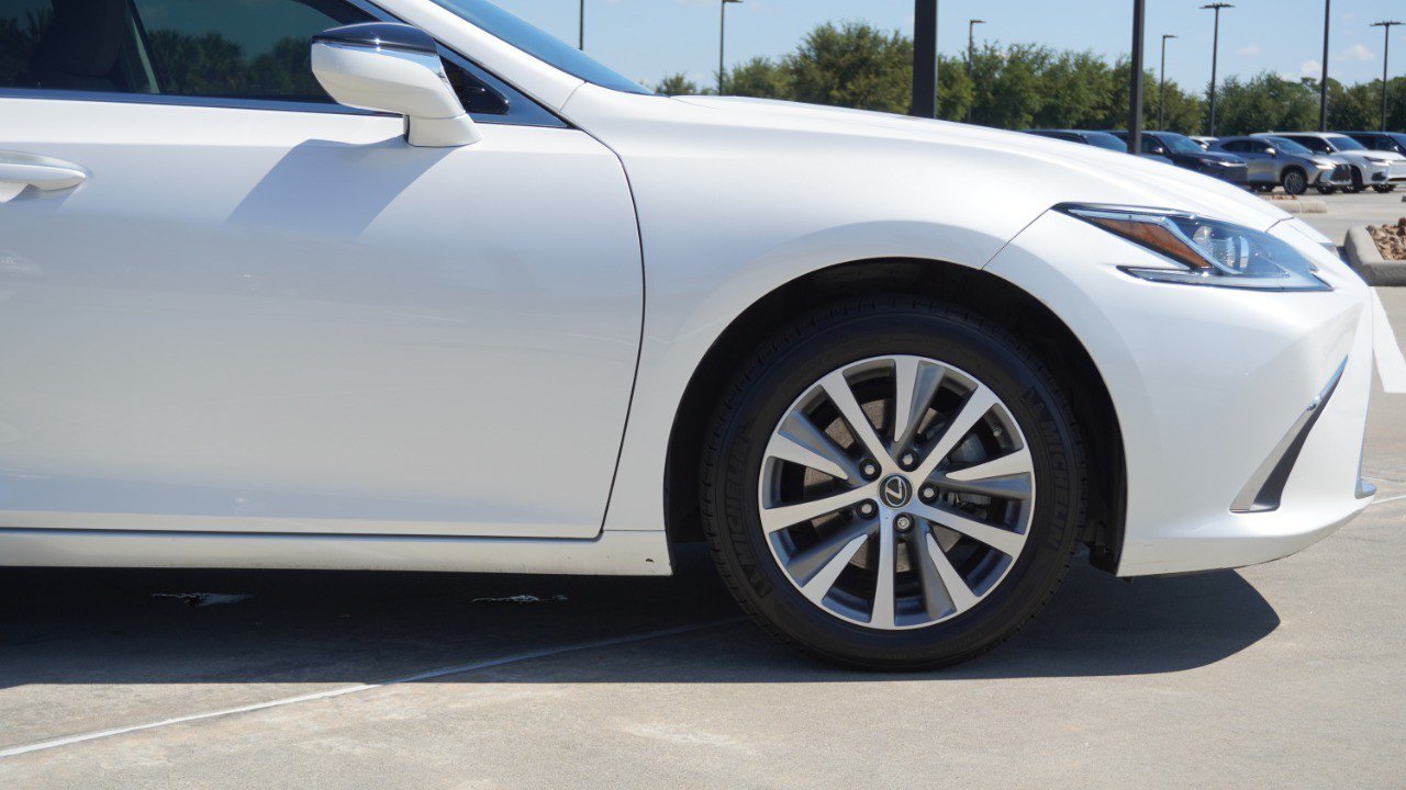 Used 2019 Lexus ES 350 w/ Premium Package FWD image 9