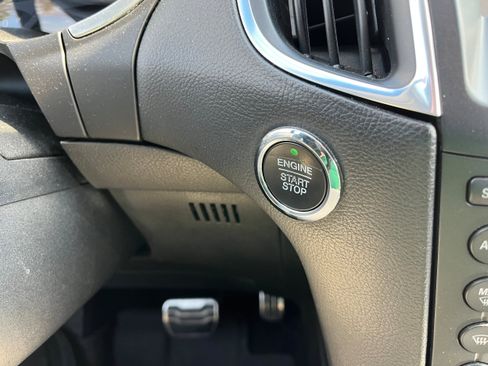 Used 2017 Ford Edge Sport image 27