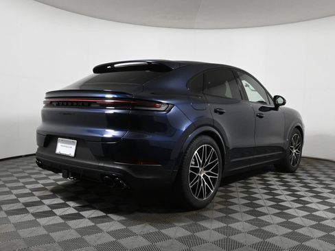 Used 2026 Porsche Cayenne S AWD/4WD image 7