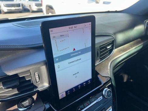 Used 2022 Ford Explorer Platinum w/ Equipment Group 601A image 9