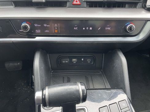 Used 2023 Kia Sportage SX image 41