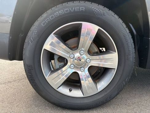 Used 2017 Jeep Patriot High Altitude AWD/4WD image 21