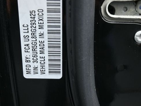 Used 2024 RAM 2500 Limited image 20