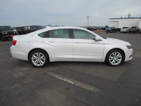Used 2019 Chevrolet Impala LT w/ LT Leather Package image 3