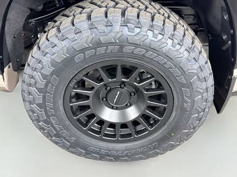 New 2026 Toyota Sequoia Platinum w/ TRD Off-Road Package AWD/4WD image 32