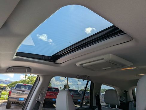 Used 2018 Honda Pilot Touring image 14