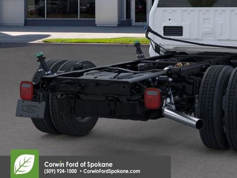 New 2025 Ford F550 4x4 Supercab Super Duty image 21