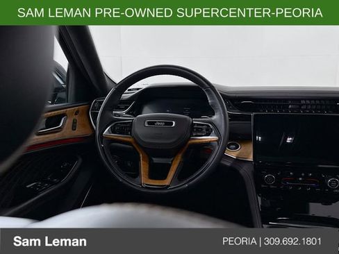 Used 2023 Jeep Grand Cherokee Summit image 11