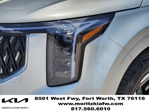 New 2026 Kia Carnival EX FWD image 5