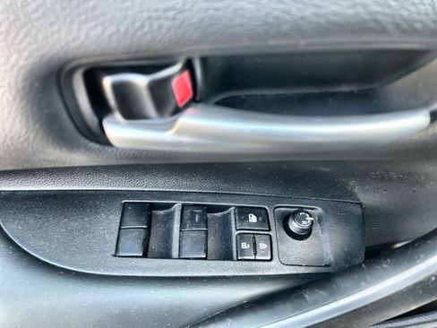 Used 2024 Toyota Corolla SE image 17