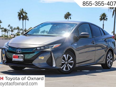 Certified 2019 Toyota Prius Prime Plus FWD image 1