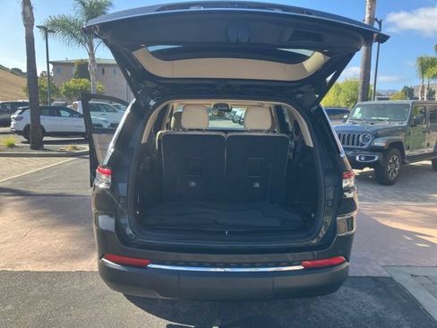 Used 2021 Jeep Grand Cherokee L Limited AWD/4WD image 25