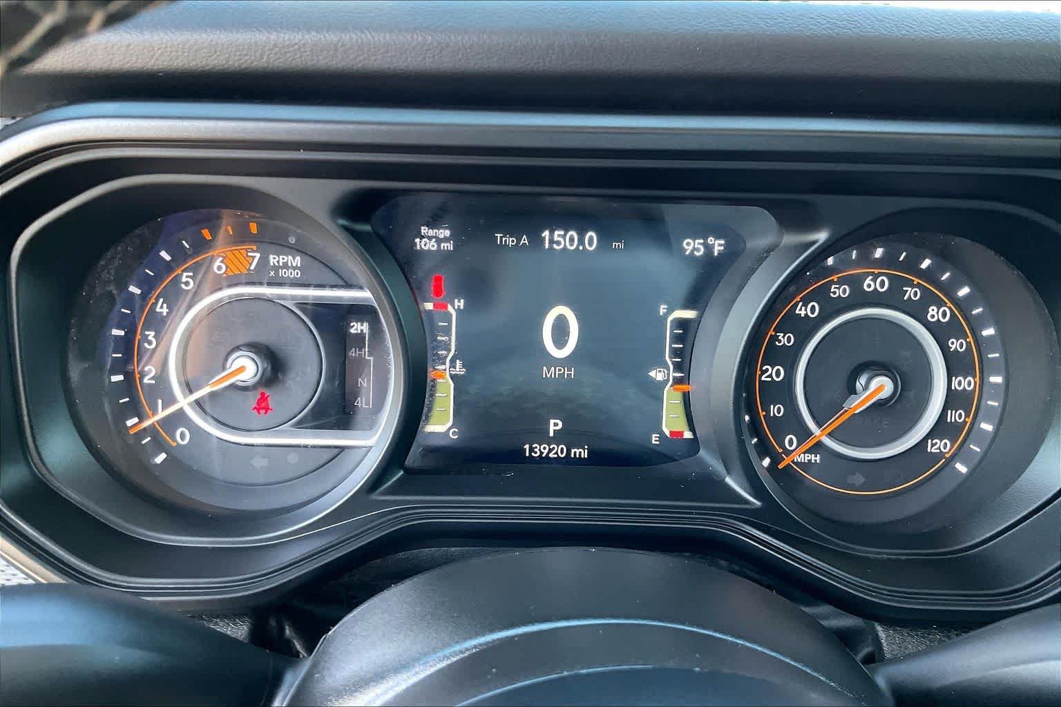 Used 2026 Jeep Wrangler Unlimited Rubicon AWD/4WD image 24