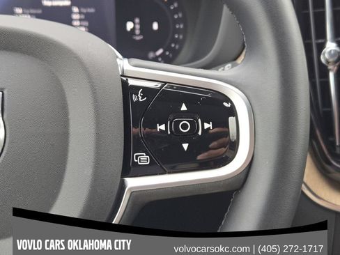 Used 2026 Volvo XC60 B5 Plus w/ Protection Package Premier AWD/4WD image 24