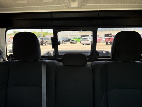 Used 2020 Jeep Gladiator Overland AWD/4WD image 25