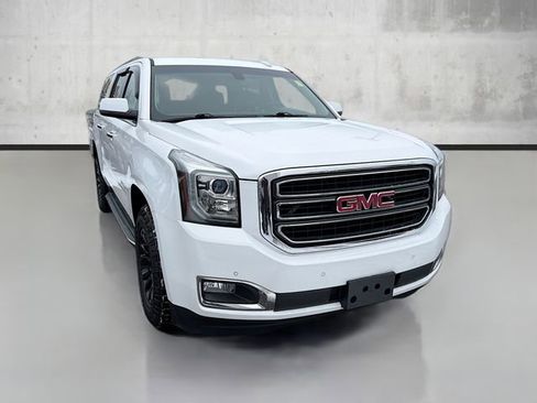 Used 2016 GMC Yukon XL SLE w/ Convenience Package image 3