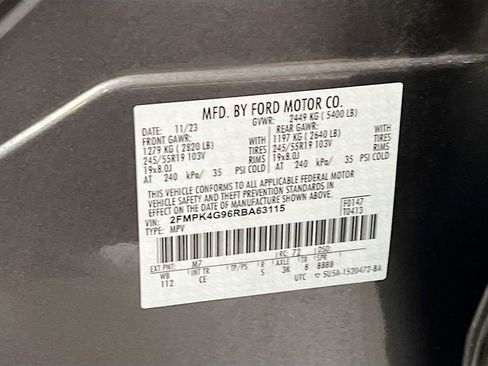 Used 2024 Ford Edge SE w/ Black Appearance Package image 29