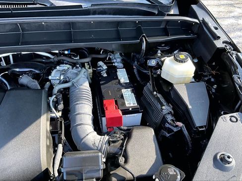 Used 2022 Toyota Highlander LE FWD image 31