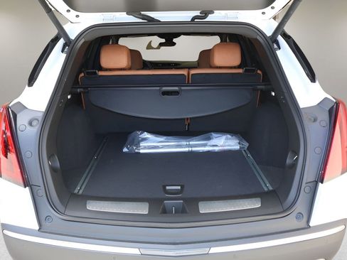 New 2026 Cadillac XT5 Premium Luxury w/ Driver Assist Package AWD/4WD image 15