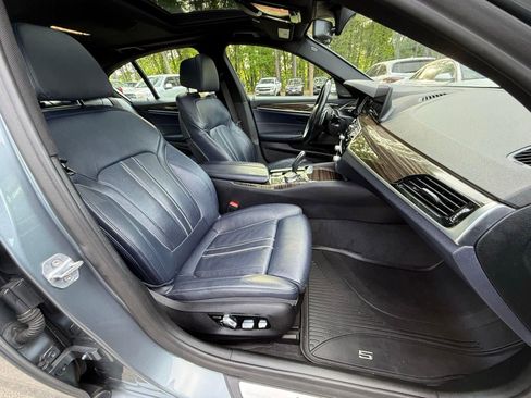 Used 2018 BMW 530i w/ Premium Package image 21